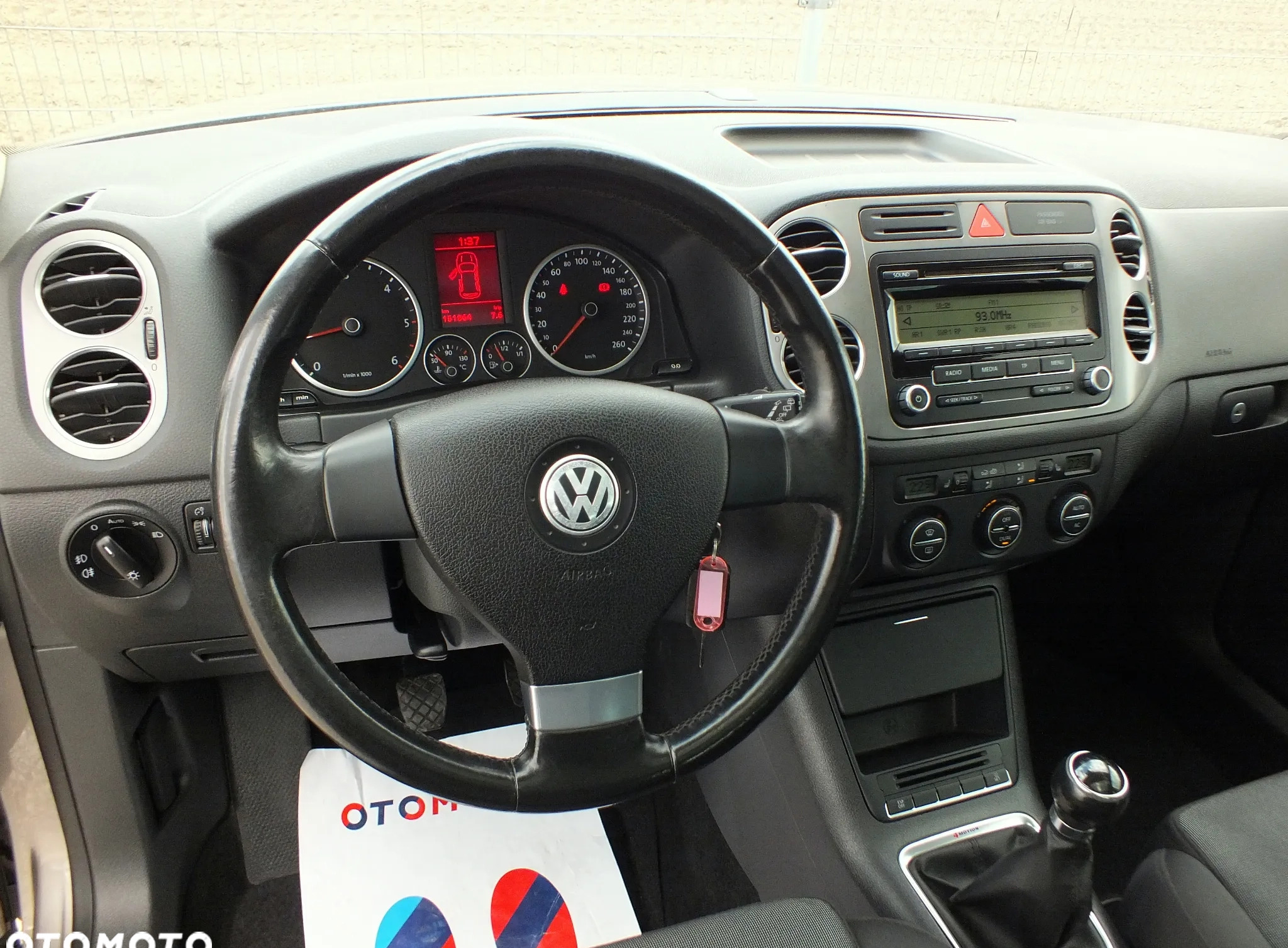 Volkswagen Tiguan cena 35900 przebieg: 151800, rok produkcji 2008 z Gniezno małe 137